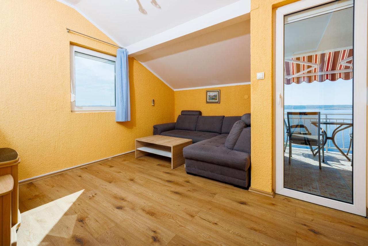 Apartment Davor Dramalj Exterior foto